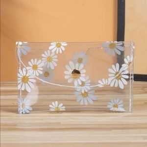 Daisy print cardholders